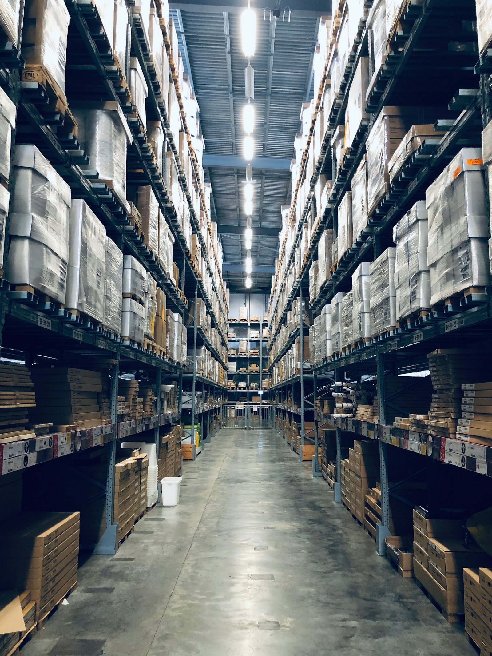 Technology distribution and logistics warehouse